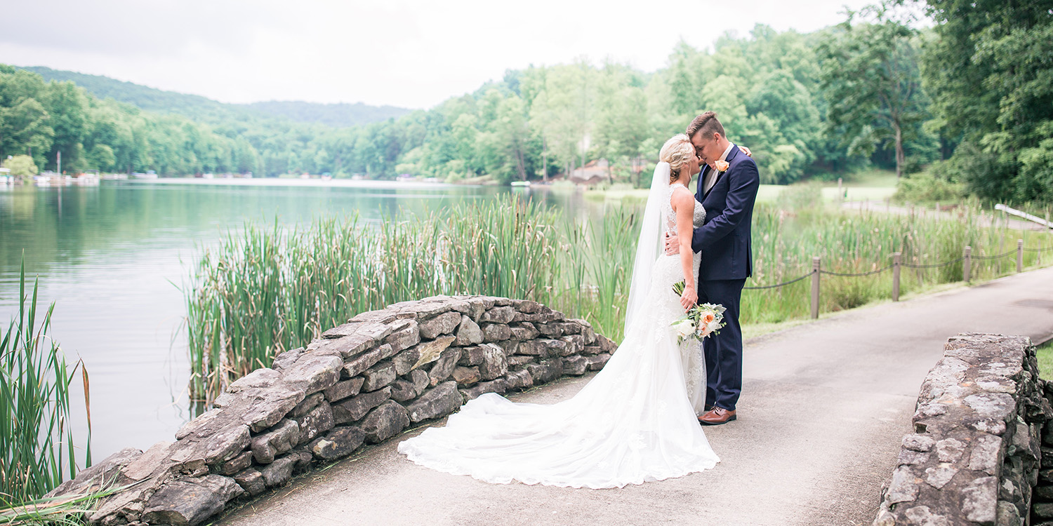 Fairfield Glade Stonehenge Wedding